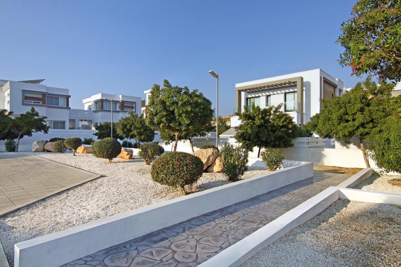 Megan Villa Protaras